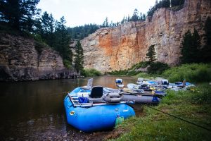 Camp parking lane on the Smith River